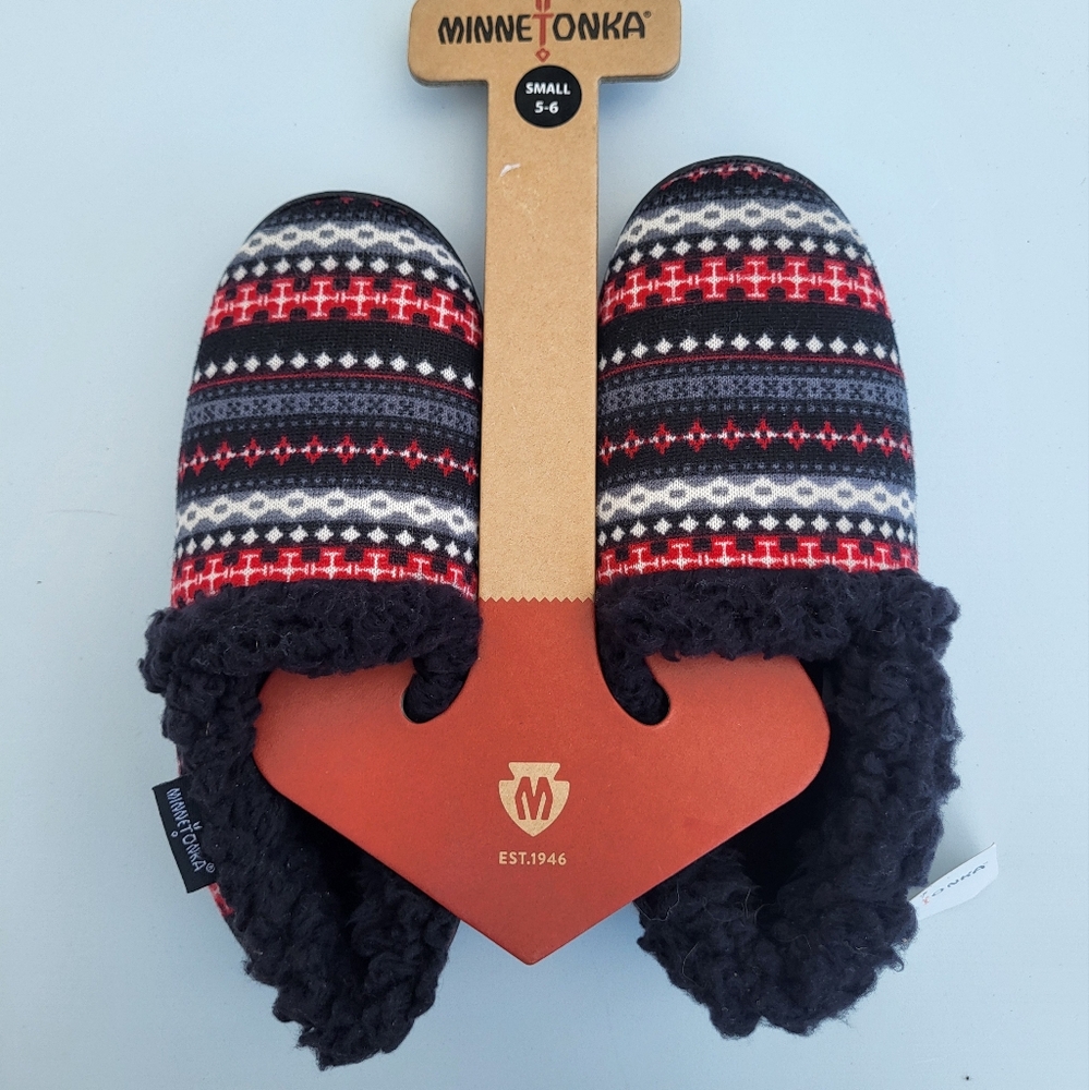 Minnetonka Red and Black Patterned Slippers